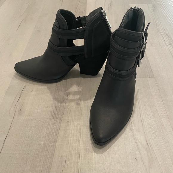 Charles by Charles David Ankle boots - Picture 3 of 5